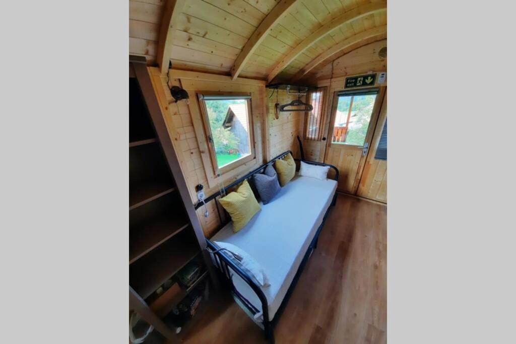 RumikonAutarkes Tiny House Mit Rheinblickアパートメント エクステリア 写真