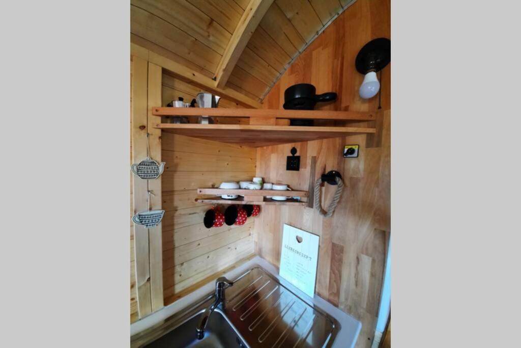 RumikonAutarkes Tiny House Mit Rheinblickアパートメント エクステリア 写真