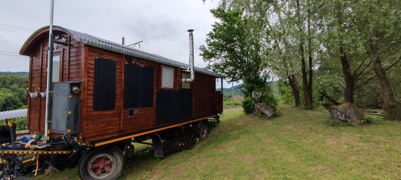 RumikonAutarkes Tiny House Mit Rheinblickアパートメント エクステリア 写真